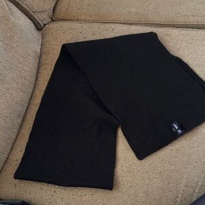 Vintage GAP 80% Lambs Wool Classic Black Knit Scarf